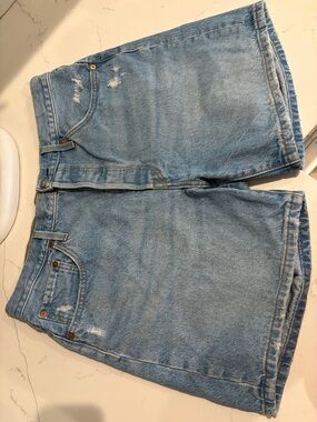 Levi's Light Blue distressed 501 Denim Jean shorts, great condition. W32